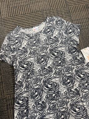 NWT LuLaRoe Carly Black White Floral High-Low Dress Sz XS